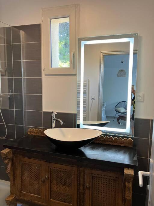 איסטרס Appartement T4 Terrasse Et Vue מראה חיצוני תמונה
