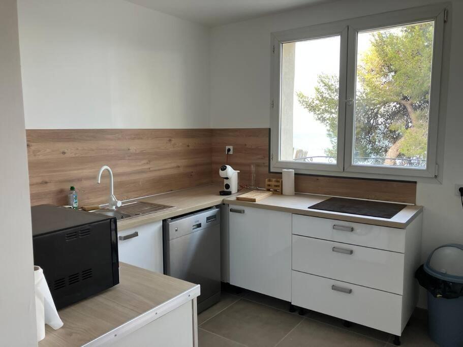 איסטרס Appartement T4 Terrasse Et Vue מראה חיצוני תמונה